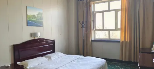 Qitai Tuolingwan Hotel