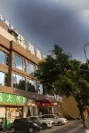 Baoshan Jiahu Hotel - parking