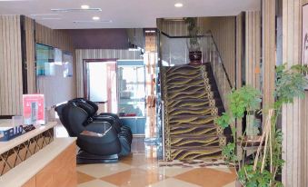 Keyuo Houqi Qihong Business Hotel
