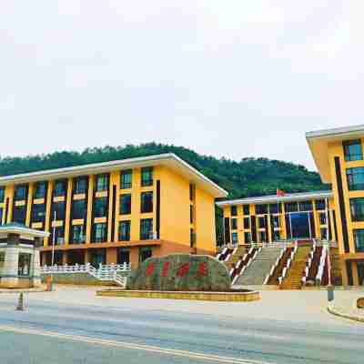 河口滇南大酒店 Hotel Exterior