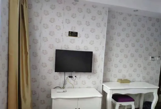 Ruijin Business Hotel