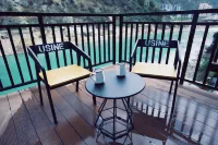 Jingyi Boutique Hotel