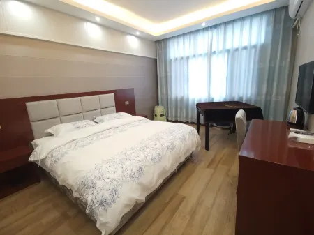 Chongqing Famous Scenic Station Отели рядом с достопримечательностью «Banliao Lake»