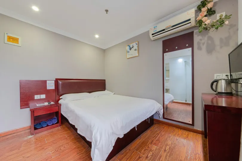 Jitai Chain Hotel Shanghai Waitan