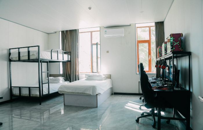 Wanjia Electric Sports Hotel