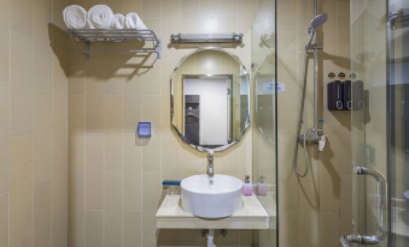 Yi Hai Culture  Hotel (Chaoyang Park Subway Station & Chaoyang High-speed Railway Station Branch)