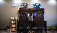 Luoyang iw E-sports Hotel (Baolong Plaza Branch)