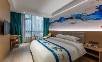 New beacon·shangju Hotel(Wuhan Zhongjiacun Lanjiang Road Metro Station Jiangtan Store)