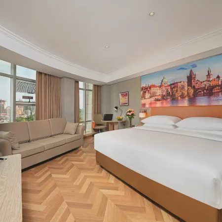 Vienna Hotel (Zhangzhou Xingguo General Park Branch)