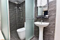 Bona Hotel (Fuyang City Government No. 15 Middle School) - شرفة