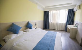 Kaiman Hotel (Yichun No.1 High School Yuanzhou Ancient City)