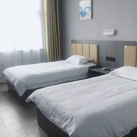 Home Inn Huaxuan Select Hotel (Huaxuan Select Hotel, Suchang West Road, Dongping County, Tai'an)