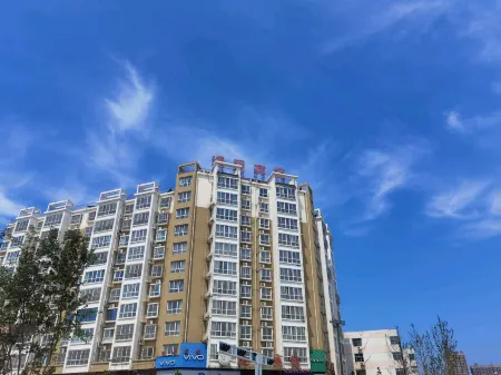 Weihui Yiju Hotel (Bus Station) Отели рядом с достопримечательностью «Bigan Temple»
