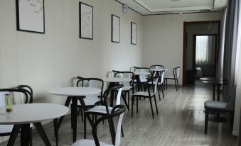 Rongcheng Huayue Hotel