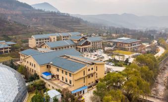 Tianshui Maiji Mountain Hot Spring Tourism Hotel