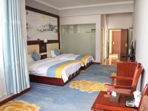 Lanping Tianhexin Hotel