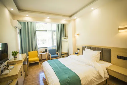 Changning Yijin Resort Hotel