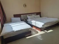Qujing Xingwang Hotel - Bintang 2