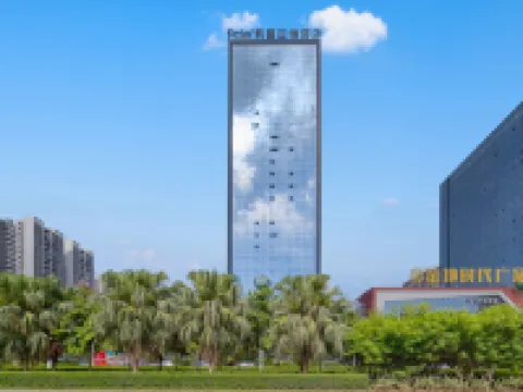 Kyriad Marvelous Hotel (Fangchenggang Administration Center, High Speed Railway Station) Hotels in Fangchenggang