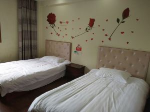 Danyang Wanziqianhong Business Hotel