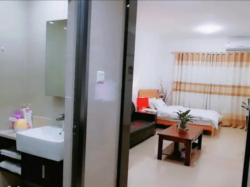 Maple Leaf Apartment Hotel