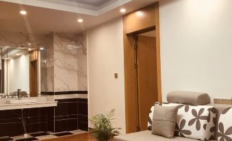 Yuxi Tiancheng Xianhu Hotel