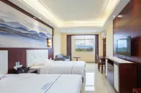 Ledong Longrun Hotel (Flo Town) Hotels in Ledong