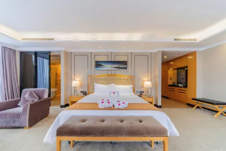 Golden Phoenix International Hotel