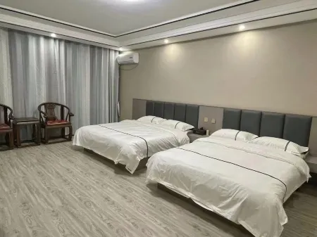 Shuangcheng Hotel Отели рядом с достопримечательностью «Отдел Управления охраны Уезда Чуанбэ, национальный природный заповедник Юньнань Циншань»