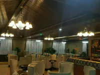 Ruoergai Jinlong Hotel