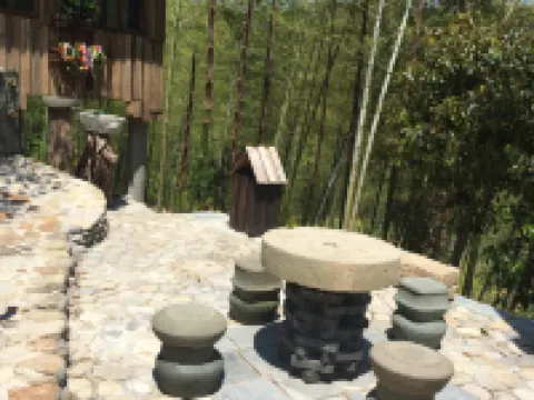 Lishui Lvjing Farmhouse