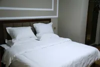 Dehui Ruijia Business Hotel
