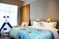 โรงแรมแกรนด์ สกายไลท์ หลงหนาน โรงแรมใกล้World Hakka Folk Culture City