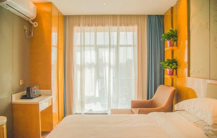 Baiyin YuTai Hotel（Sightseeing Night Market Store）