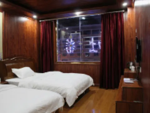 Litang Tu Bo Hotel Hoteles en Litang
