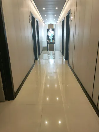 Wuchang Hongcheng Hotel