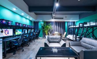 Zhui Feng E-Sports Hotel (Linying Central Bus Station)