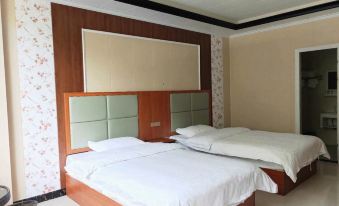 Yinjiang Muhuangyuquan Business Hotel