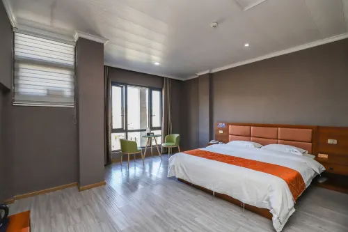 Zhenning Another Spring Hotel