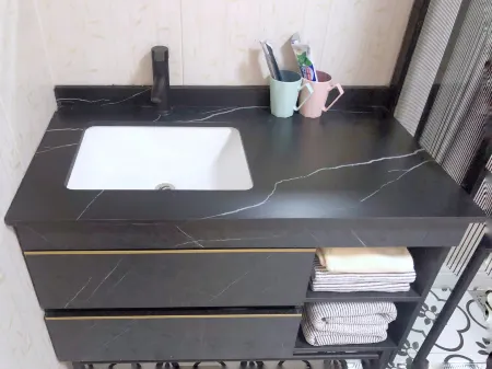 Xinxiang Xiju Giant Screen Projection Apartment (DL Pangdonglai Dapang Store) Отели рядом со станцией Xinxiang Railway Station