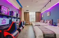 IN ONE Interstellar Esports Hotel (Zhengzhou Zhongbo Expo Center Subway Station Branch)