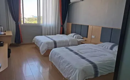 Hongcheng Hotel Отели в г. Чаннин