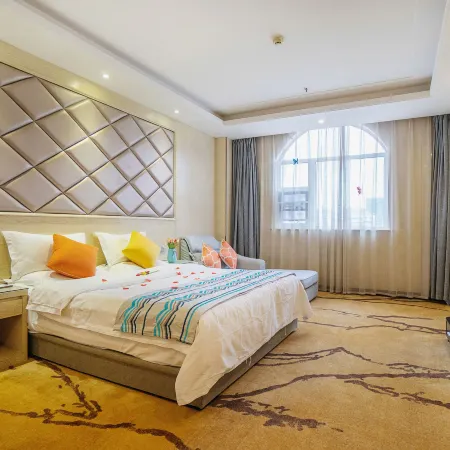Wansheng Garden Hotel (Luoshan Xinhua)