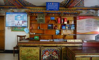 Dingri Everest Snow Leopard Inn