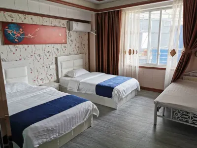 Renshou Qidian Business Hotel