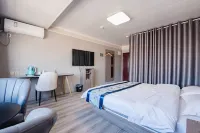 Yongcheng Shenzhou Hotel