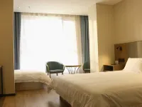 Lanzhou Baichuan Hotel (Xiguan Cross Subway Station Landa Second Hospital) Hotels near Zhongshan Bridge