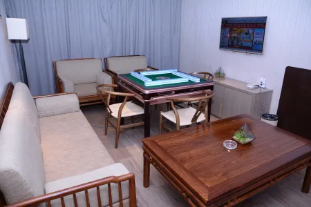 Maido Garden Hotel (Taihao Pedestrian Street)