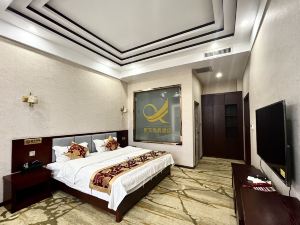 Shidian Xiyuan Business Hotel