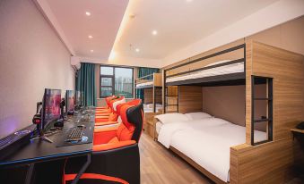 Taku E-sports Hotel (Gongyi Xinhua Road)